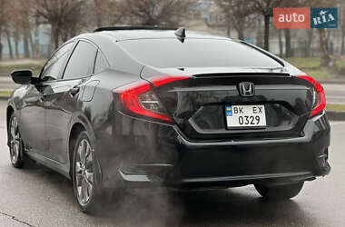 Хетчбек Honda Civic 2016 в 