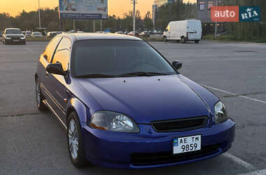 Хэтчбек Honda Civic 1998 в Запорожье