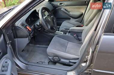 Седан Honda Civic 2004 в 