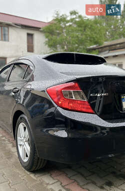 Седан Honda Civic 2012 в 