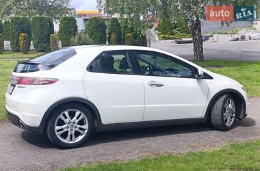 Хэтчбек Honda Civic 2010 в 