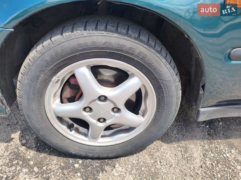 Седан Honda Civic 1997 в Запоріжжі