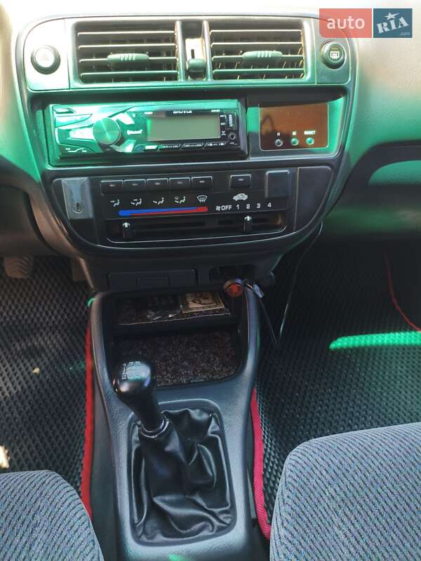 Седан Honda Civic 1997 в Запоріжжі