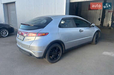 Хэтчбек Honda Civic 2007 в 