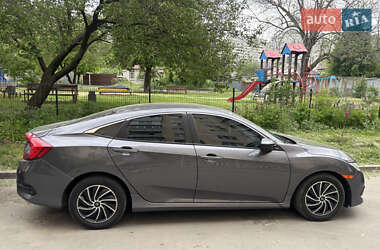 Седан Honda Civic 2017 в 