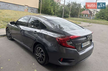 Седан Honda Civic 2017 в 