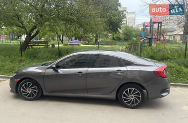 Седан Honda Civic 2017 в 