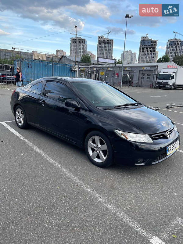 Купе Honda Civic 2007 в Киеве