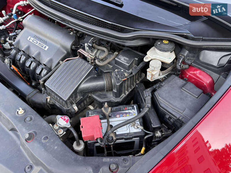 Хэтчбек Honda Civic 2006 в Мукачево