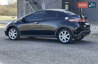 Хэтчбек Honda Civic 2007 в 