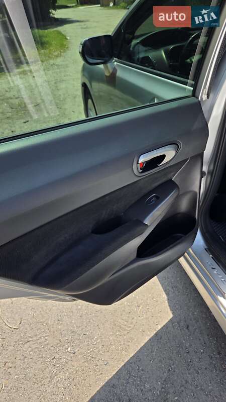 Седан Honda Civic 2008 в Днепре