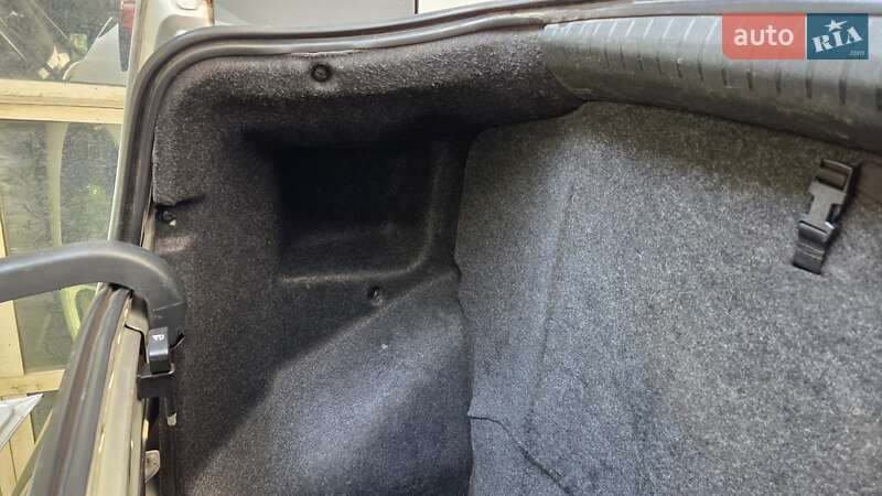 Седан Honda Civic 2008 в Днепре
