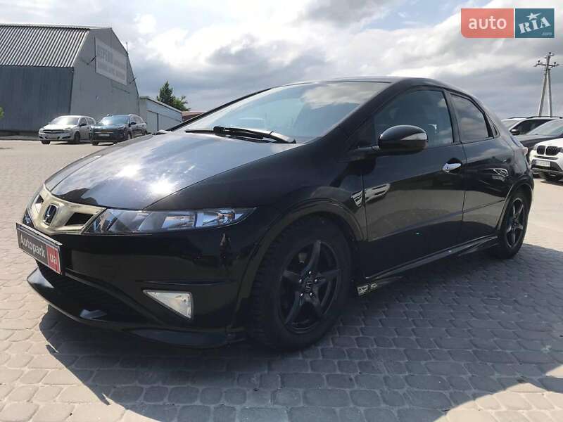 Хэтчбек Honda Civic 2008 в Львове