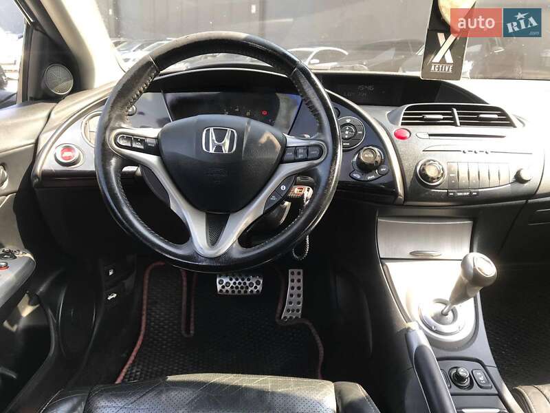 Хэтчбек Honda Civic 2008 в Львове