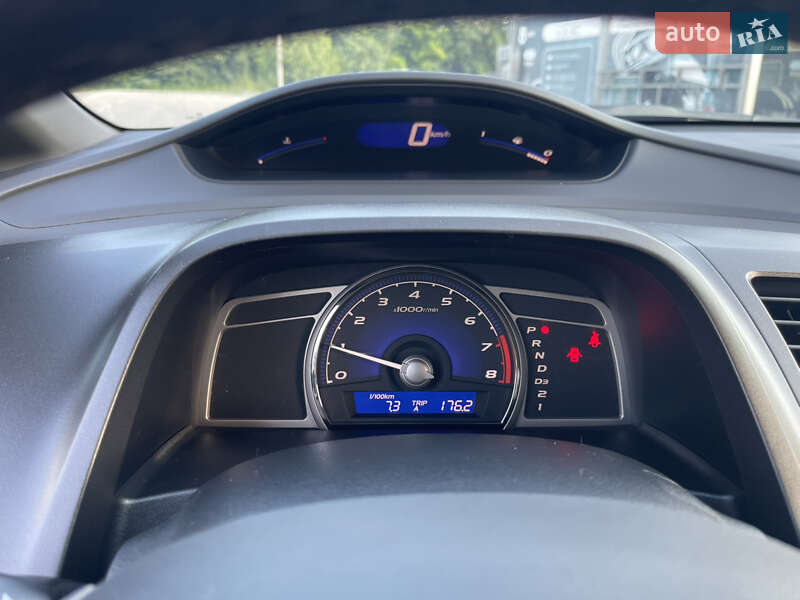 Седан Honda Civic 2007 в Киеве