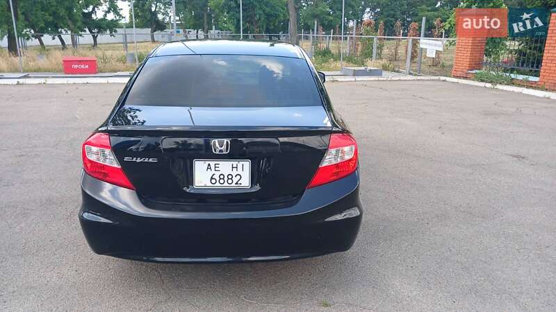 Седан Honda Civic 2012 в Дніпрі