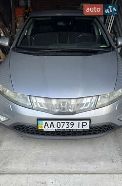 Хэтчбек Honda Civic 2008 в Киеве