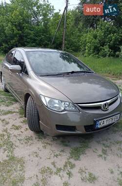 Седан Honda Civic 2008 в Лебедині