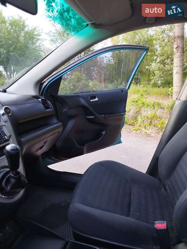 Хэтчбек Honda Civic 2002 в Днепре