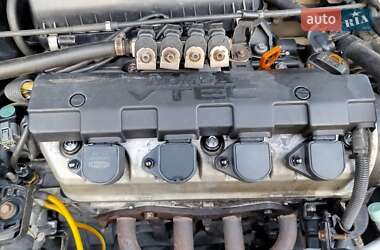 Хэтчбек Honda Civic 2002 в 