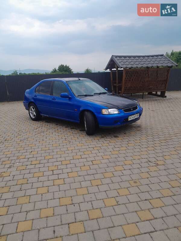 Седан Honda Civic 1997 в Ильнице