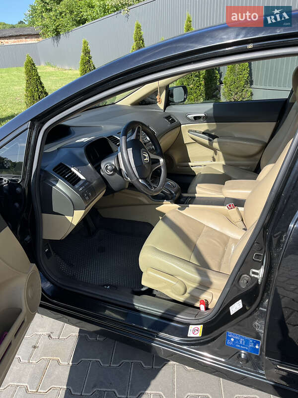 Седан Honda Civic 2008 в Чернівцях