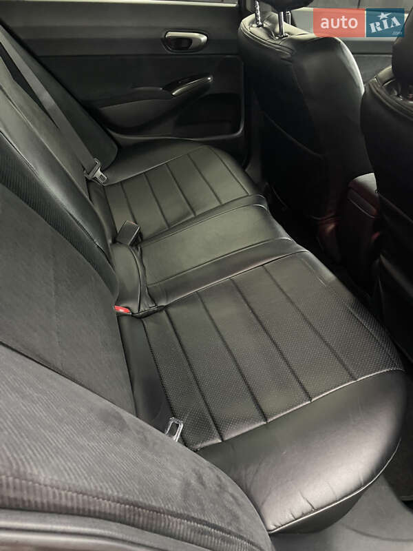 Седан Honda Civic 2010 в Києві