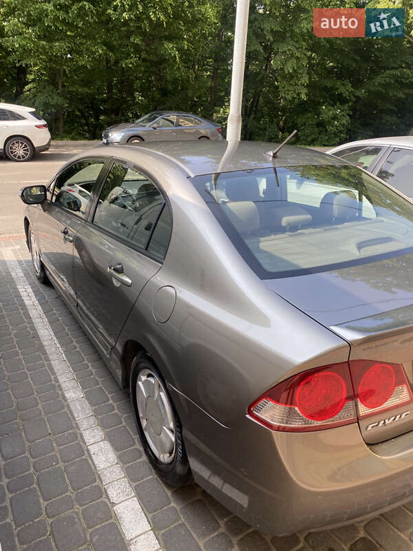 Седан Honda Civic 2007 в Львові