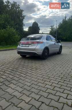 Хэтчбек Honda Civic 2007 в 