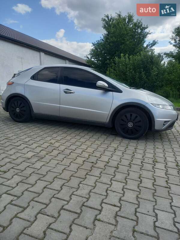 Хетчбек Honda Civic 2007 в Красилові