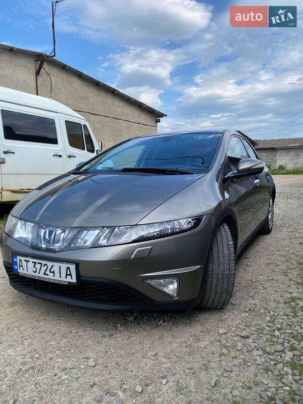 Хэтчбек Honda Civic 2008 в 