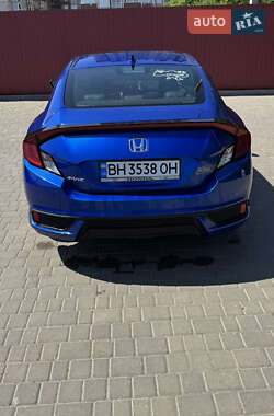 Купе Honda Civic 2016 в 