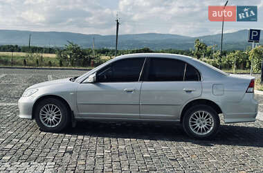 Седан Honda Civic 2004 в Иршаве