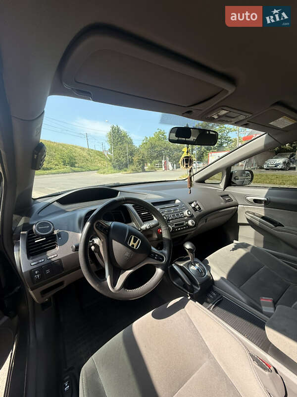 Седан Honda Civic 2008 в Львові