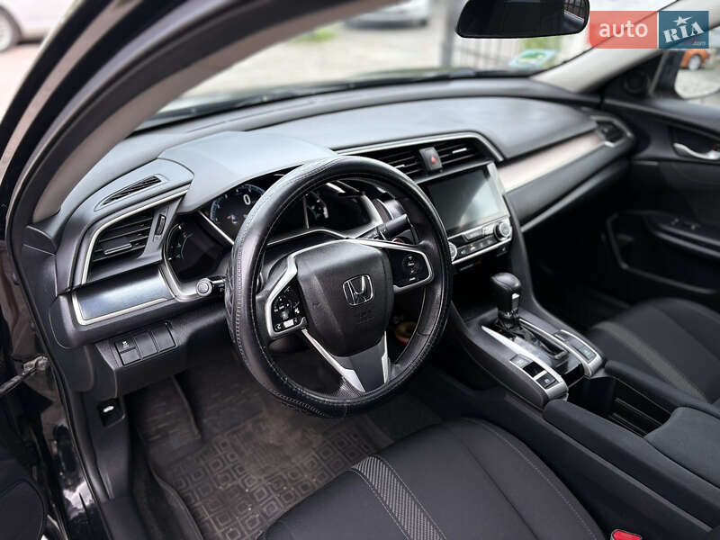 Седан Honda Civic 2017 в Запоріжжі