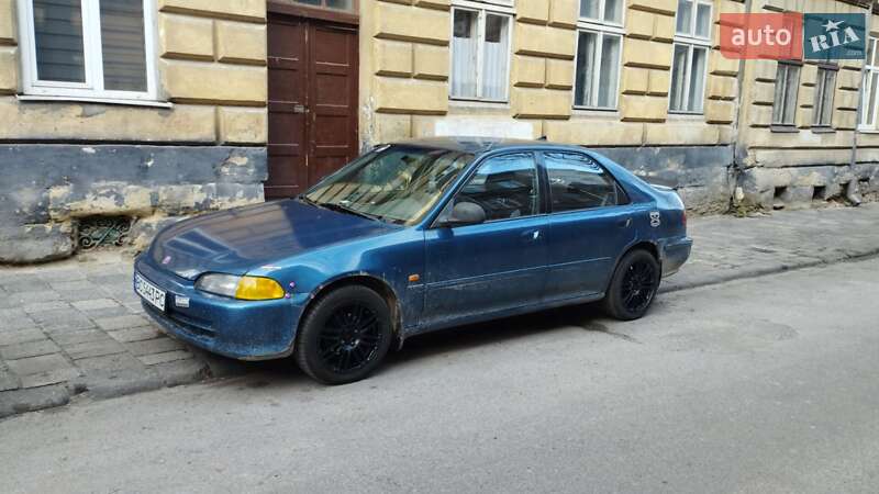 Седан Honda Civic 1995 в Львове