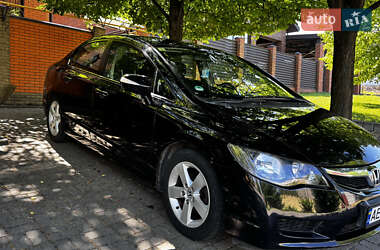 Седан Honda Civic 2010 в Днепре