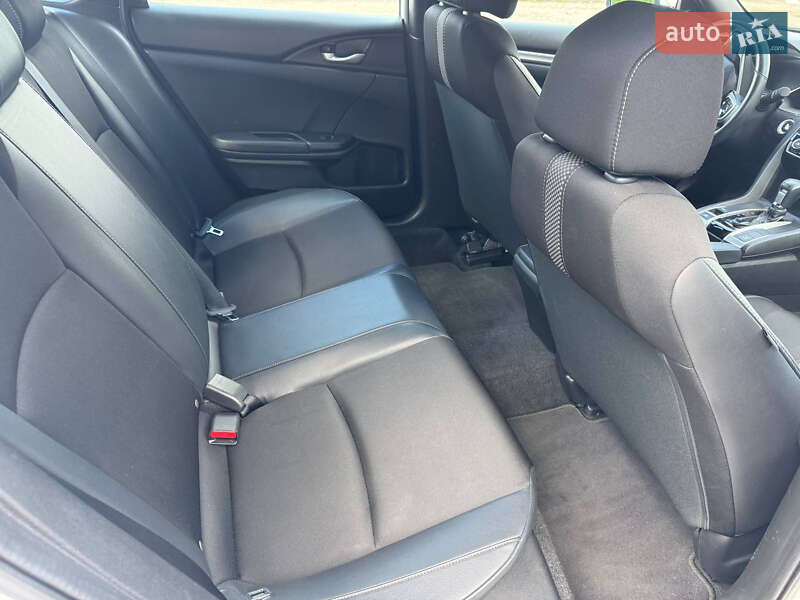 Седан Honda Civic 2019 в Киеве