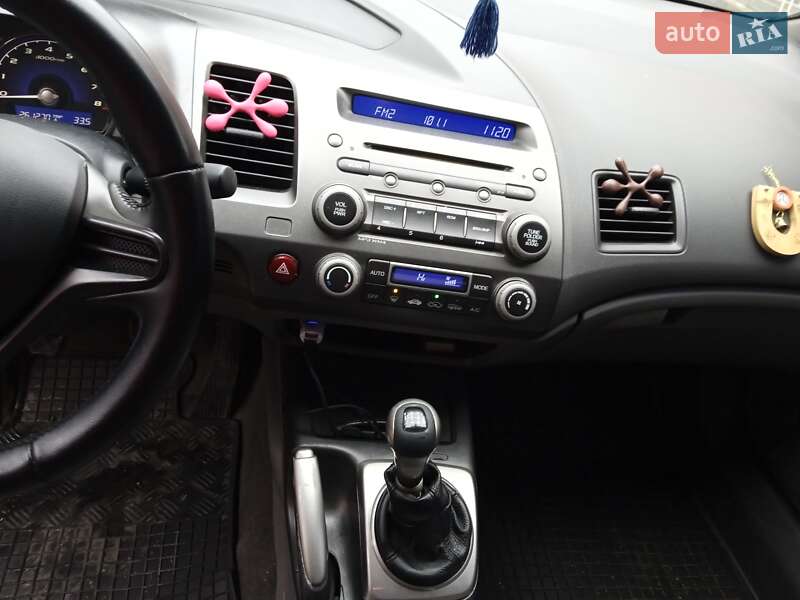 Седан Honda Civic 2006 в Тульчині