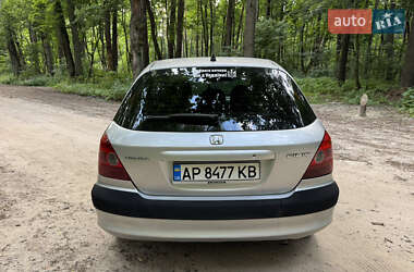 Хэтчбек Honda Civic 2001 в 
