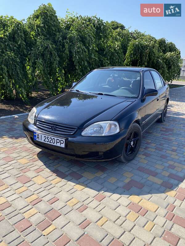 Седан Honda Civic 2000 в 