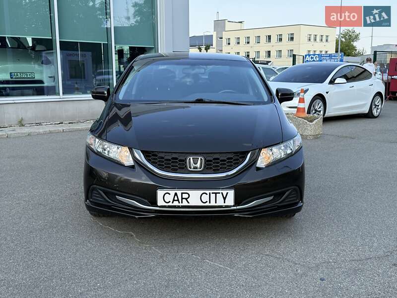 Седан Honda Civic 2014 в Киеве