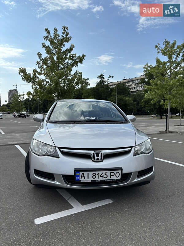 Седан Honda Civic 2008 в Киеве