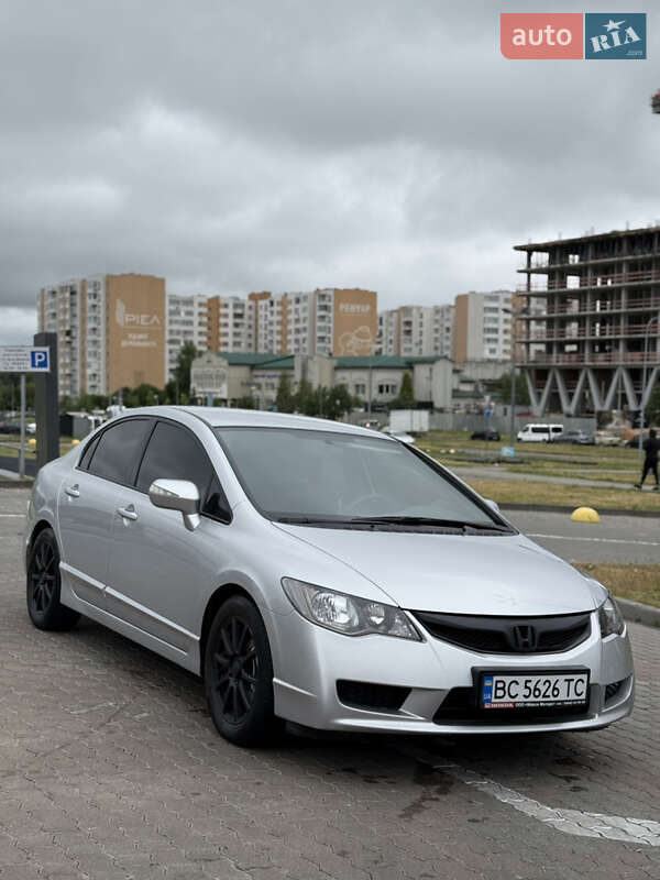 Седан Honda Civic 2011 в Львове