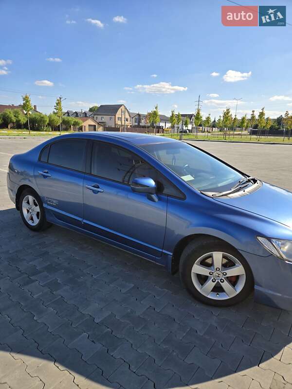 Седан Honda Civic 2008 в Ирпене