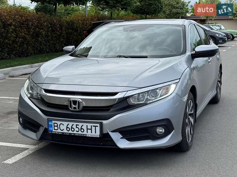 Седан Honda Civic 2018 в Киеве