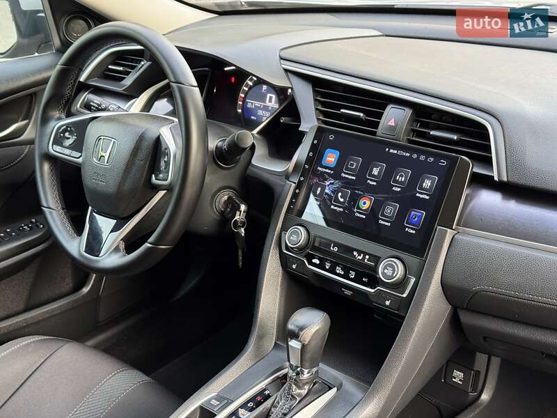 Седан Honda Civic 2018 в Киеве