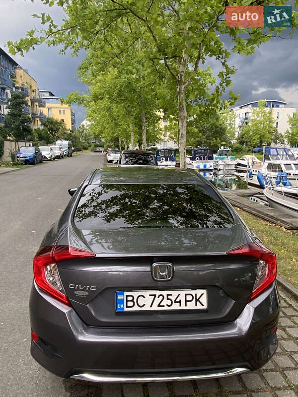Седан Honda Civic 2019 в Львові