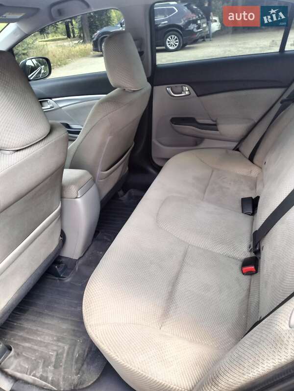 Седан Honda Civic 2013 в Днепре