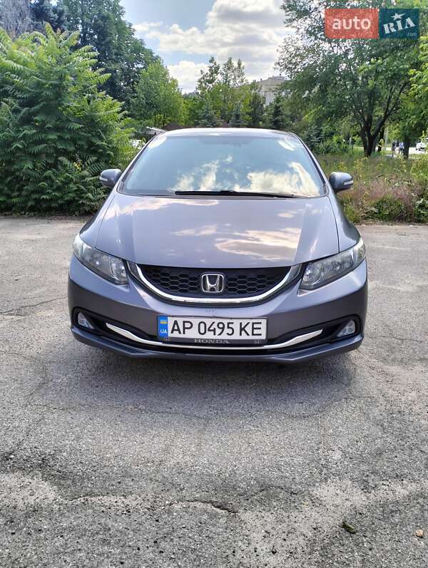 Седан Honda Civic 2013 в Днепре